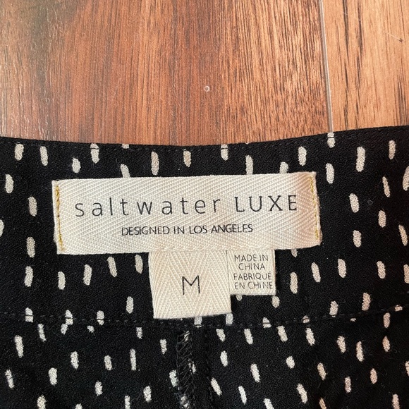 Saltwater LUXE Tracy Shorts Size Medium Black with White - Picture 7 of 7